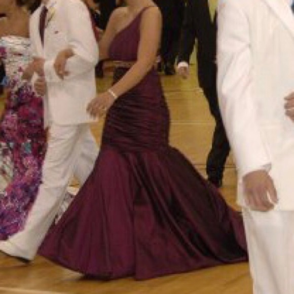 Magenta Prom Dress / Evening Gown - Picture 2 of 7